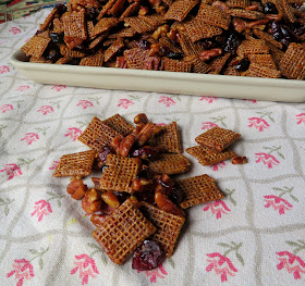 Pecan Crunch Snack Mix