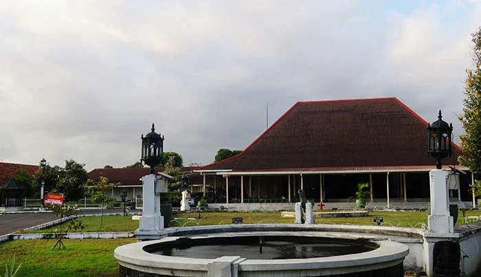 Taman Depan Puro Pakualaman
