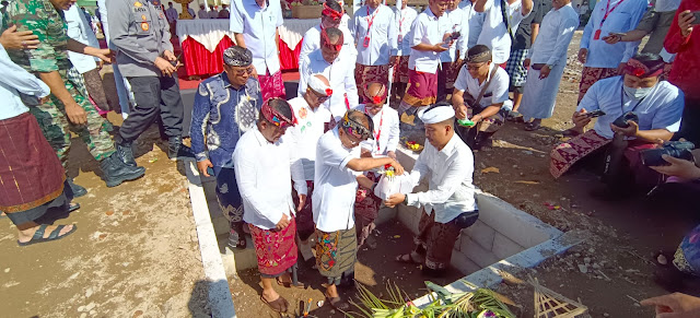 Dihadiri Gubernur Bali, Bupati Bangli Letakkan Batu Pertama Pembangunan Gedung Rawat Inap RSUD Bangli 