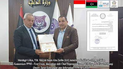 PPWI - First Union Consortium Gives Certificate of Appreciation to Libyan Interior Affairs Minister