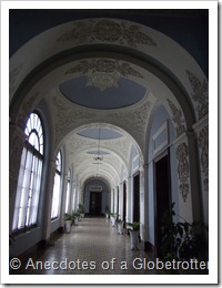 Colonial touches in hallway