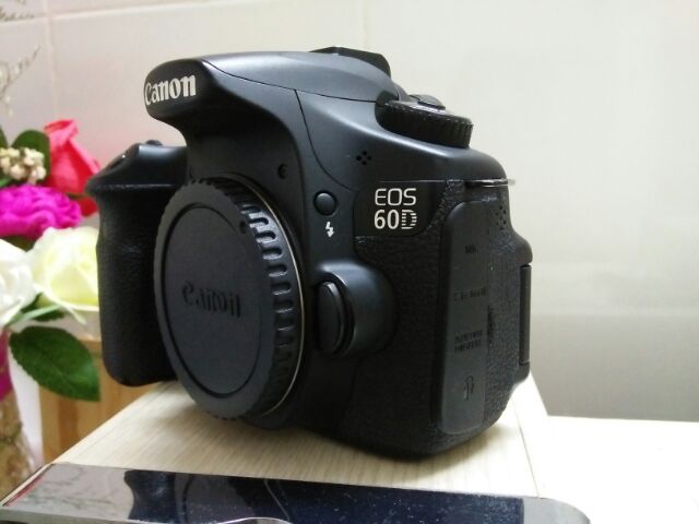 Máy ảnh canon 60d + lens 18-55 STM 97%