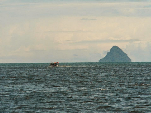 [http://FindWisata.blogspot.com] Jalan-Jalan Ke Tugu Raja Bandak Nasakti, Raja Yang Disegani Dan Ditakuti Di Teluk Sibolga Tapanuli Tengah