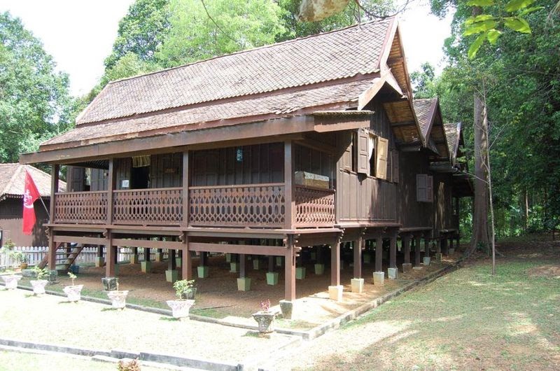  Rumah  Tiang 12 Delta Ilmu