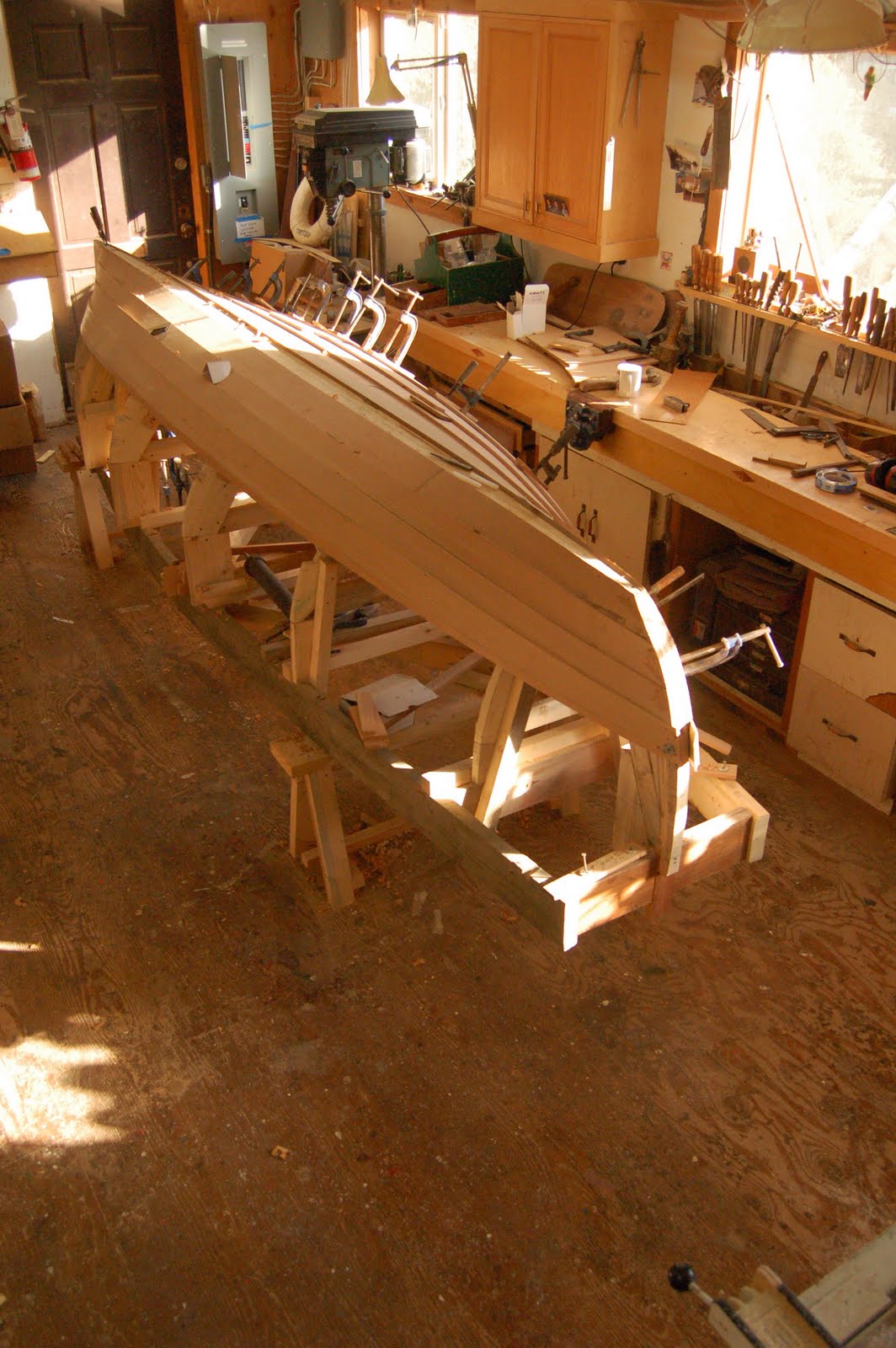 Awo2: Wooden boat building garry