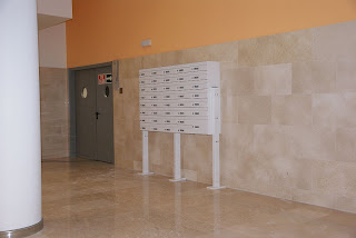 Bank of Arregui’s Milenio mailboxes H4501