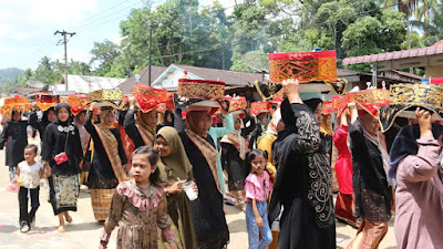 Sebagai Wujud Raja Syukur dan Tolak Bala, Nagari Sungai Lansek Gelar Bakaua Adat