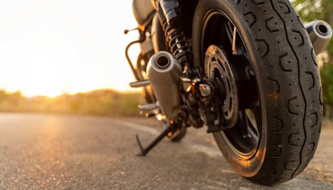 5 ways to take care of your motorcycle at home.
