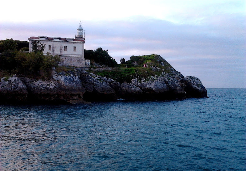 Faro de la Punta de la Cerda en Santander