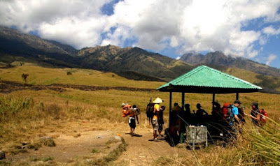 Pos Pemantauan Paket Trekking Rinjani