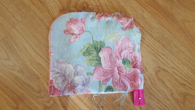 The Zip-and-Go Purse - with free pattern