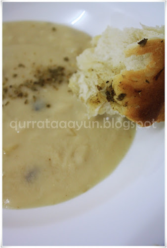 Life is a Constant Battle: Creamy Chicken Soup