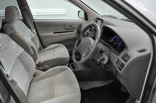 2002 Toyota Gaia