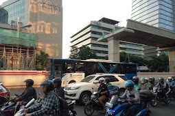 Ayo Naik Bus Biar Nggak Bikin Macet