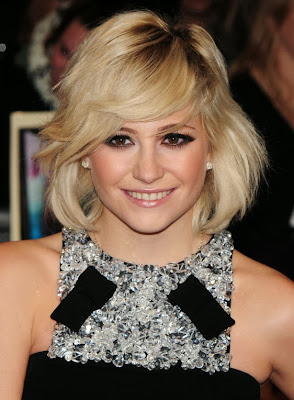 Short Blonde Straight Bob Hairstyles