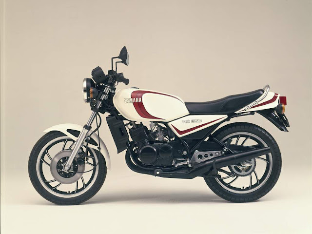 Yamaha RD350LC Tail Look