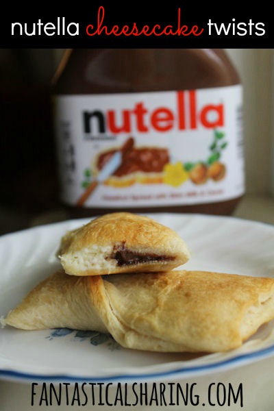 Nutella Cheesecake Twists | Cream cheese and #Nutella in a crescent drizzled with chocolate | www.fantasticalsharing.com