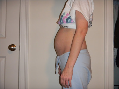 pictures of 8 weeks pregnant belly