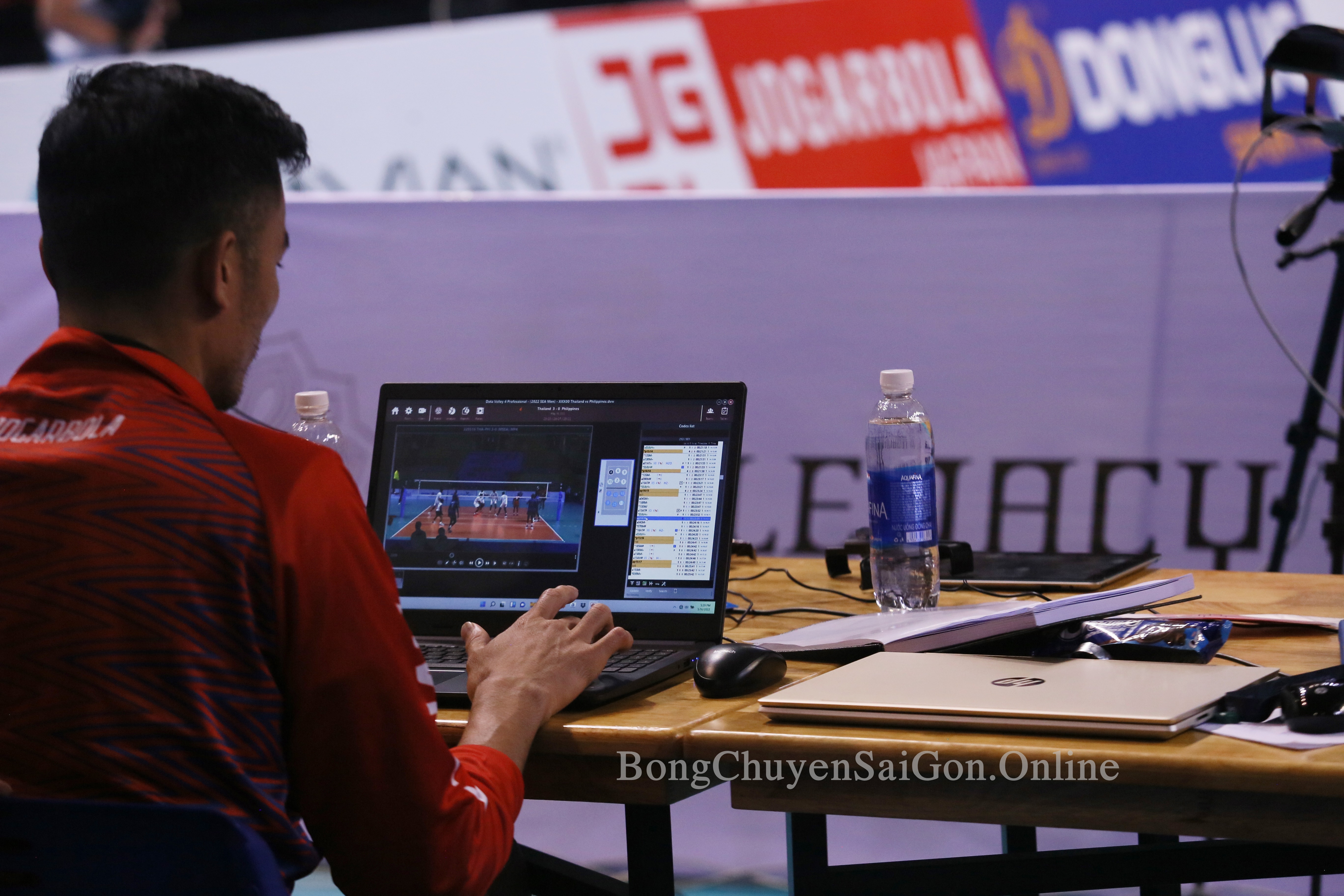FIVB hổ trợ các HLV bóng chuyền Việt Nam về công nghệ ở SEA Games 31