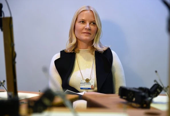 Queen Mathilde and Crown Princess Mette Marit in Davos. Queen Mathilde wore Natan print floral dress