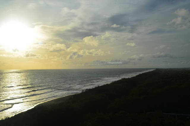 Sunset di mercusuar Kala Jivam Asti Pandansari Bantul | ©Jelajahsuwanto