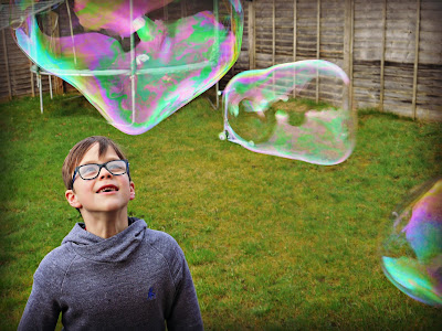 Gazillion Bubbles Giant Bubble