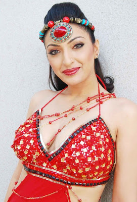 sheeta bedi cleavage