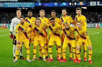 F. C. BARCELONA. Temporada 2019-20. Ter Stegen, Umtiti, Rakitic, Junior, Busquets, Piqué. Messi, Griezmann, Semedo, Arturo Vidal, Grierzmann. S. S. C. NAPOLI 1 F. C. BARCELONA 1. 25/02/2020. Liga de Campeones de la UEFA, octavos de final, partido de ida. Nápoles, Italia, estadio San Paolo: 44.388 espectadores. GOLES: 1-0: 30’, Mertens. 1-1: 57’, Griezmann.