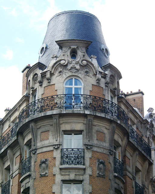 Corner building, Rue des Perchamps, rue Jean-de-La-Fontaine, Quartier d'Auteuil, 16th arrondissement, Paris