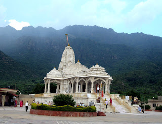 India Tours-The Jain Temple