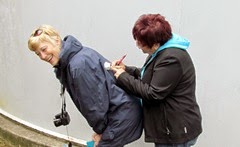 1404120 Apr 15 Lydia Gives Back So Barb Can Sign Sheet
