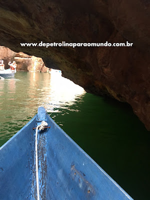 Passeio de jangada nos cânions