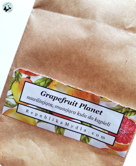 Moja recenzja - kula do kąpieli Grapefruit Planet od Republika Mydła