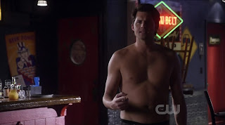 Kristoffer Polaha Shirtless on Life Unexpected s1e06