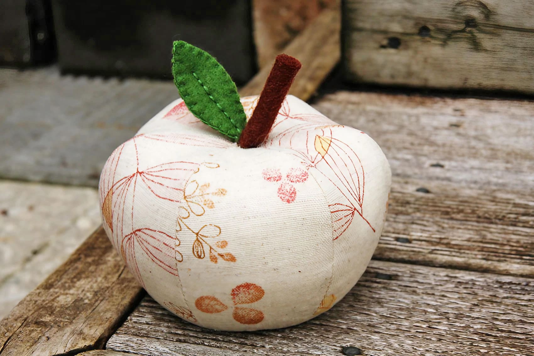 DIY Apple & Pear Pincushions