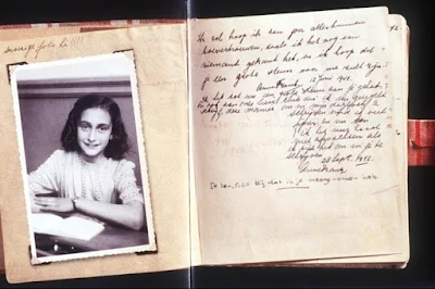 Terá sido uma mulher a denunciar a família de Anne Frank aos nazistas