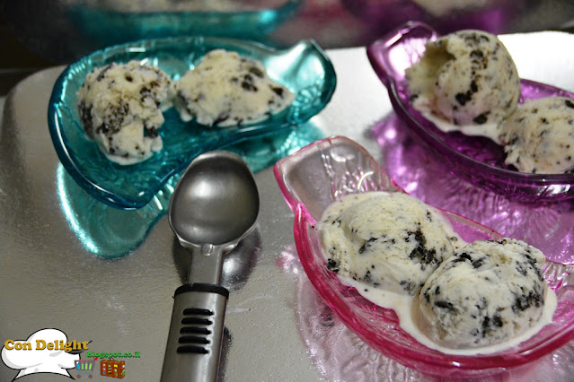 ice cream in individual serving plates