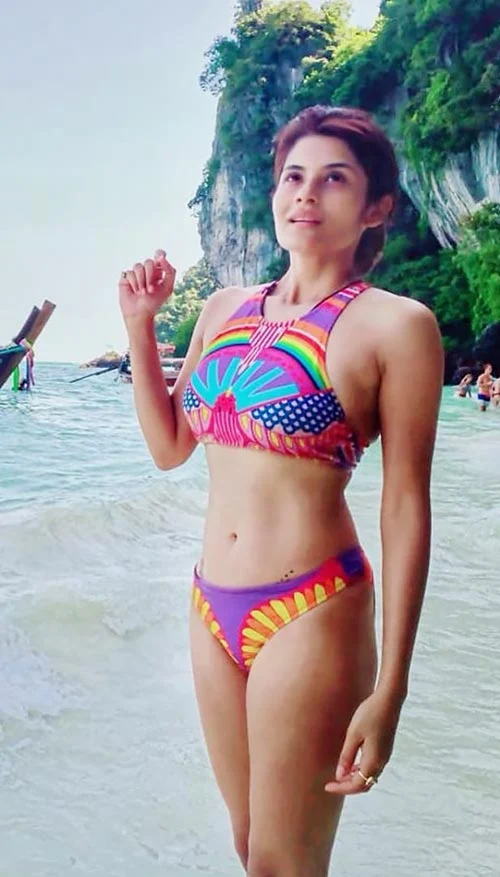 shamin mannan bikini hot tv actress