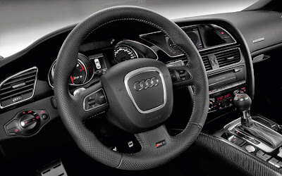 2011 Audi RS 5 Steering Wheel View