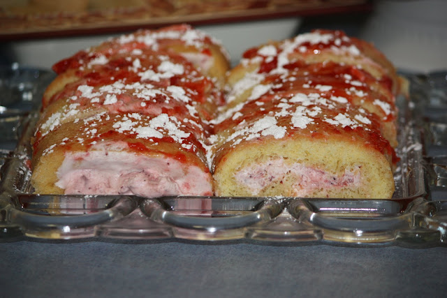 Strawberry Cake Roll