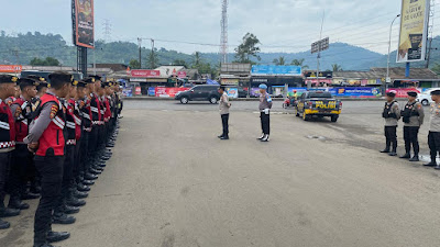 Kapolsek Pulomerak Polres Cilegon Pimpin Apel Kegiatan Kepolisian yang Ditingkatkan