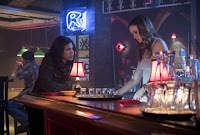 Danielle Panabaker and Carlos Valdes in The Flash Season 4 (4)