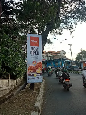 Jasa-Pasang-T-Banner-Semarang