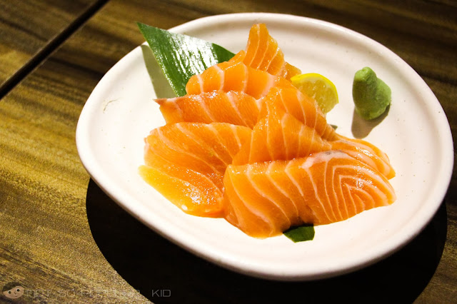 Fresh, tender and memorable salmon sashimi by Watami Restaurant