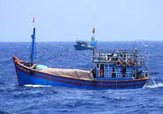 Tìm Kiếm Cứu Nạn 7 Ngư Dân Trôi Dạt Tên Biển