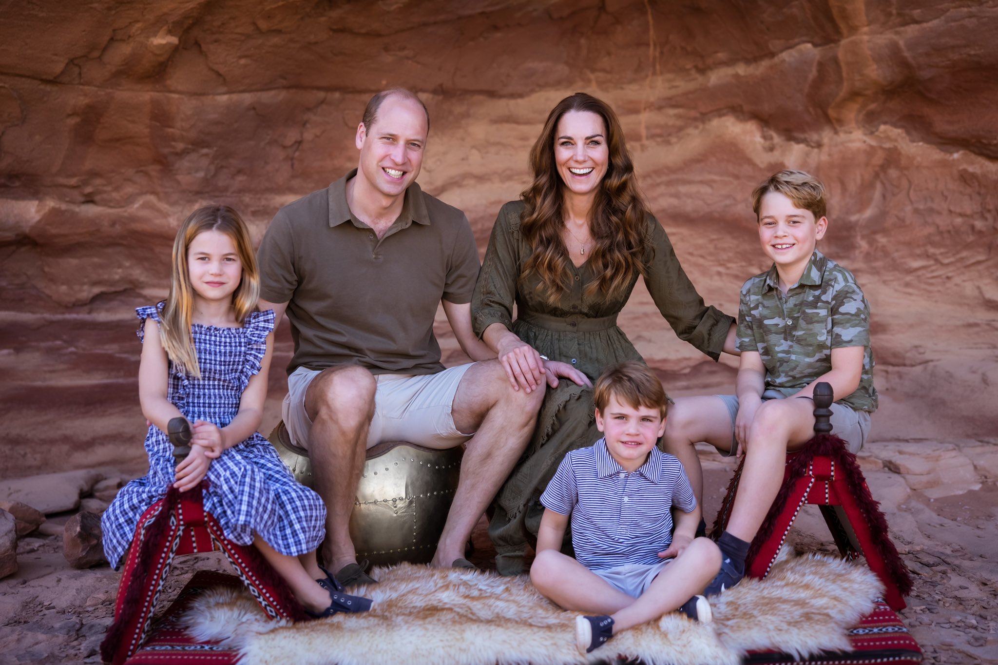 Prince William and Princess Kate went to Jordan with children during fall term break