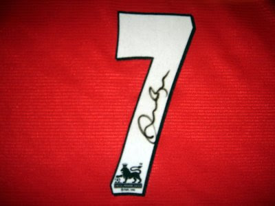 Beckham Manchester United on Purchase An Authentic Signed David Beckham No  7 Manchester United