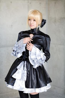 Saya Cosplay as Saber from Fate/Stay Night