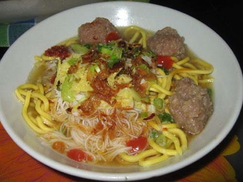 Peluang Usaha Berbisnis Bakso & Cara Membuatnya