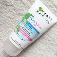 https://peccati-di-penna.blogspot.com/2019/09/pdv-gel-detergente-garnier-pureactivesensitive.html